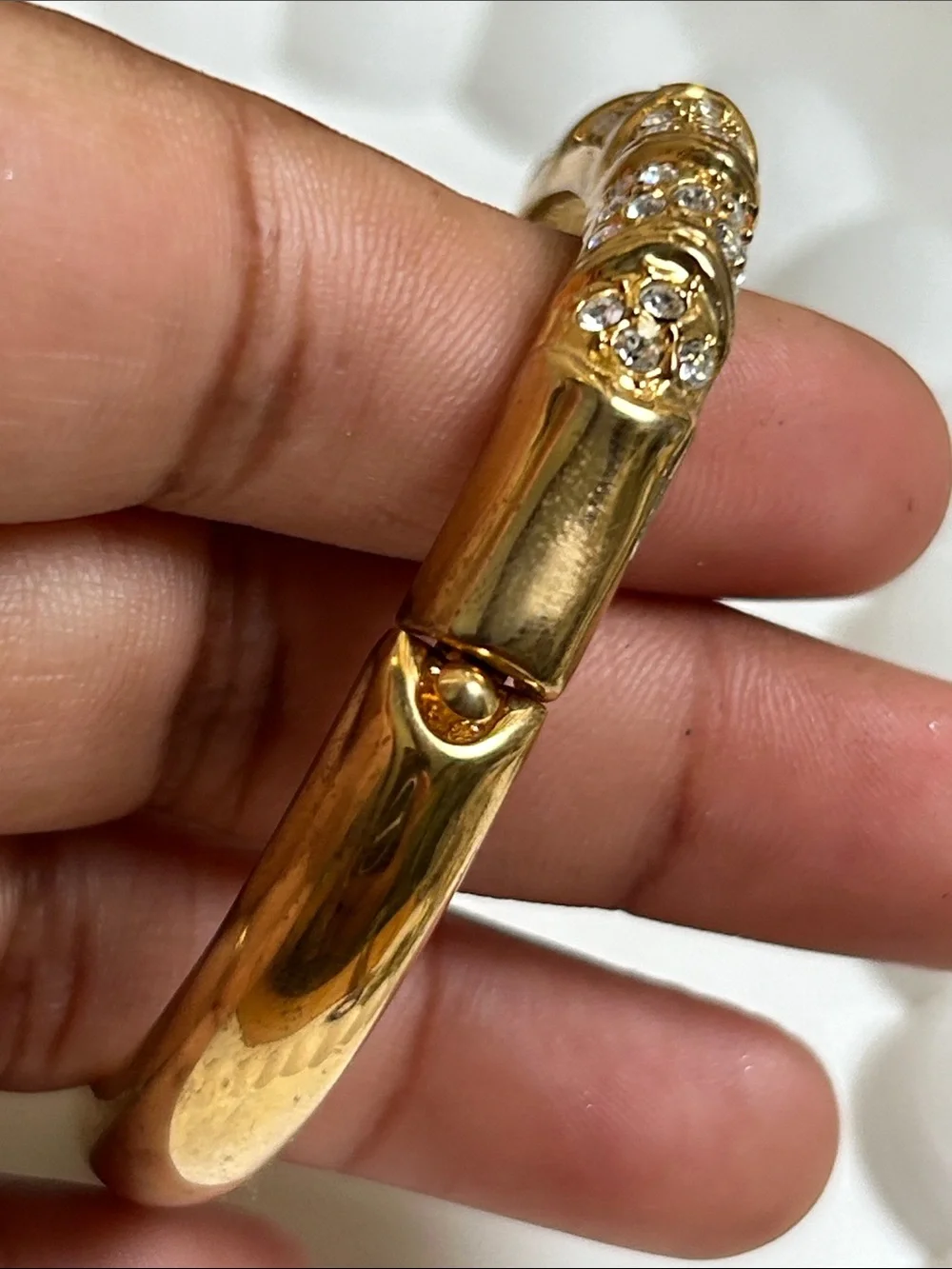 N/A elegant gold